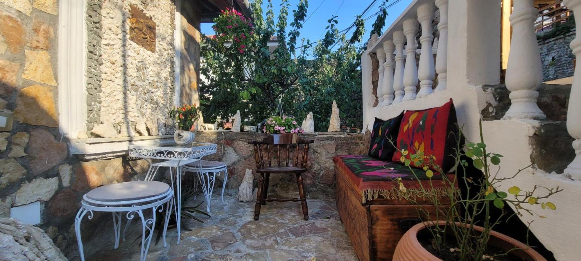 Guest House Emily Gjirokastër Exterior foto